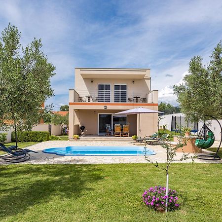 Villa Sunny Olive Peroj Exterior foto