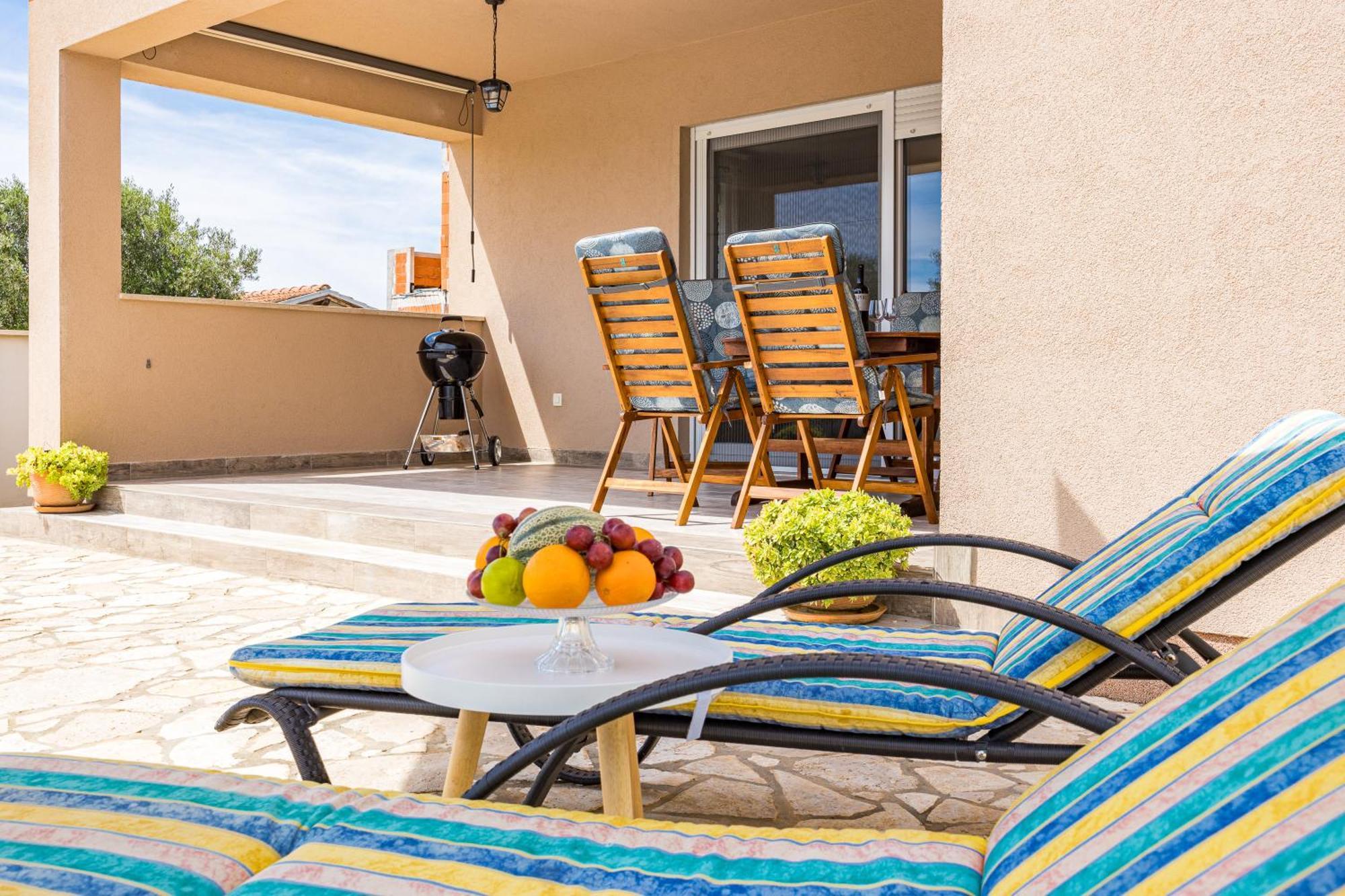 Villa Sunny Olive Peroj Exterior foto